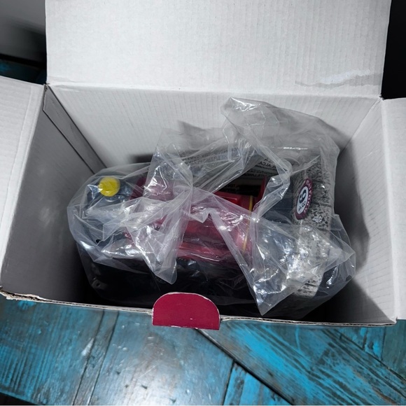 Harry Potter Platform 9 3/4 Scentsy Warmer Full Size Brand New Discontinued - Picture 7 of 16